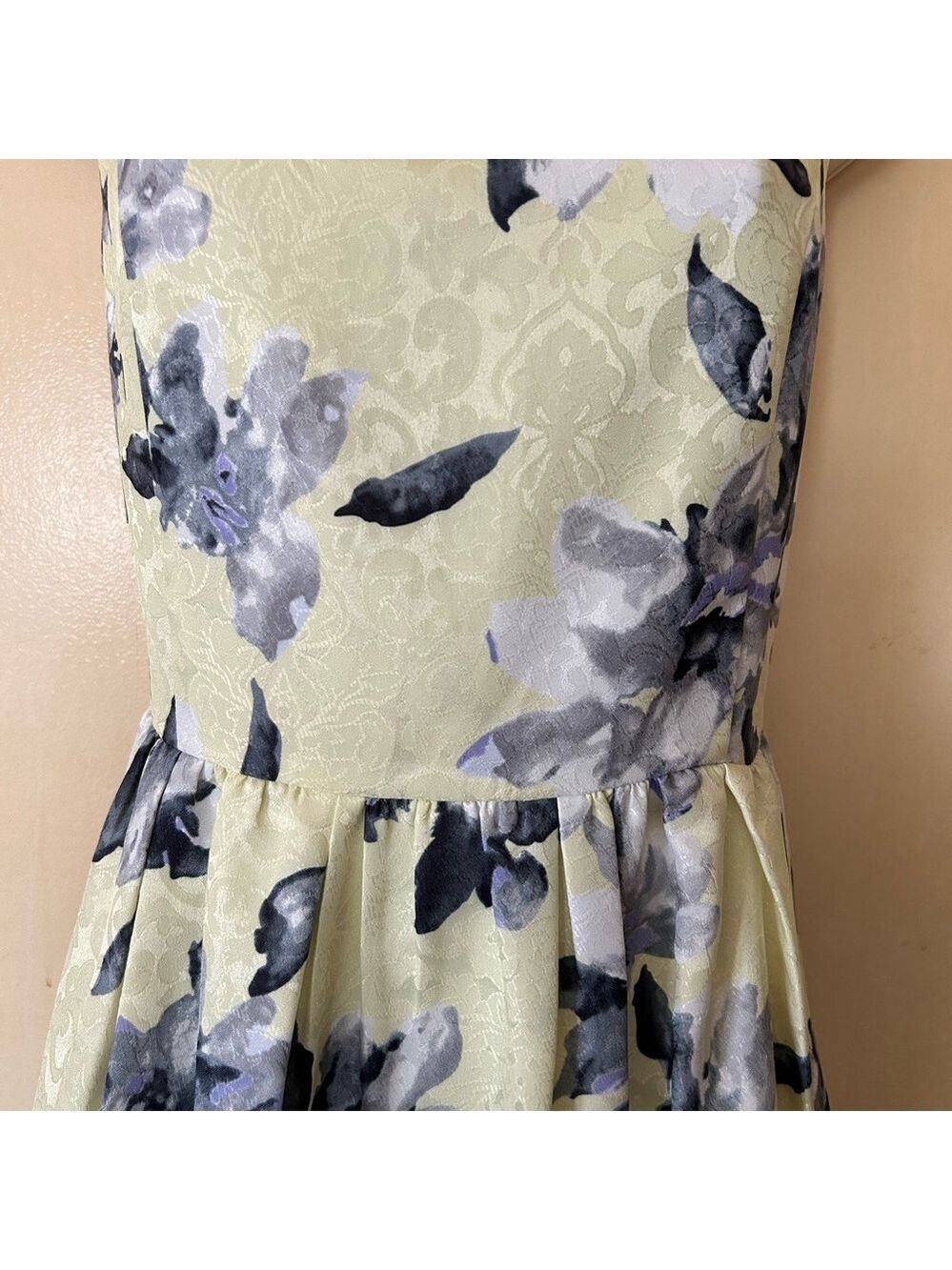 iena Retro Floral Mini Dress in Light Yellow and Gray size M - Picture 3 of 11